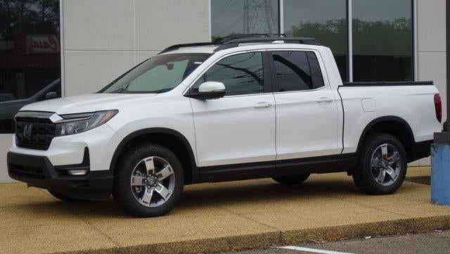 2026 Honda Ridgeline RTL AWD in Platinum White Pearl — front three-quarter view